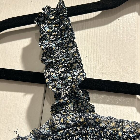 Abercrombie & Fitch Smocked Tank Top, Size XS - Picture 4 of 8